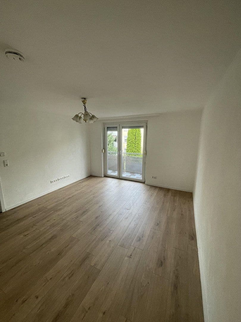 Pronájem bytu 2+1 51 m², Berliner Ring, 9, Backnang, Bádensko-Württembersko Pronájem bytu 2+1 51 m², Berliner Ring, 9, Backnang, Bádensko-Württembersko