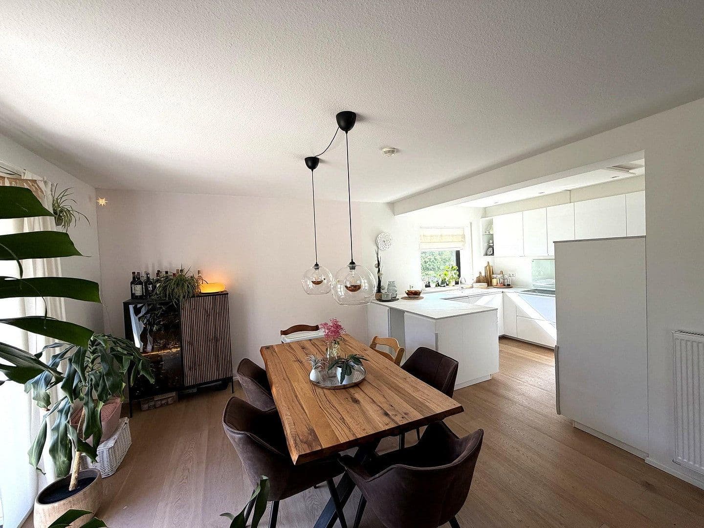 Prodej domu 116 m², pozemek 700 m², Habichtswald, Hessen Prodej domu 116 m², pozemek 700 m², Habichtswald, Hessen