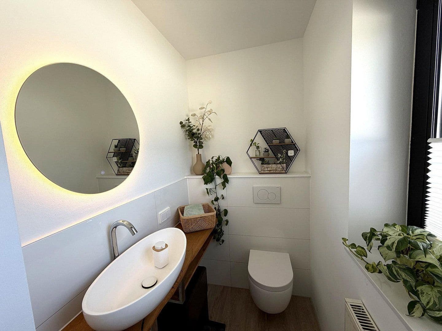 Prodej domu 116 m², pozemek 700 m², Habichtswald, Hessen Prodej domu 116 m², pozemek 700 m², Habichtswald, Hessen