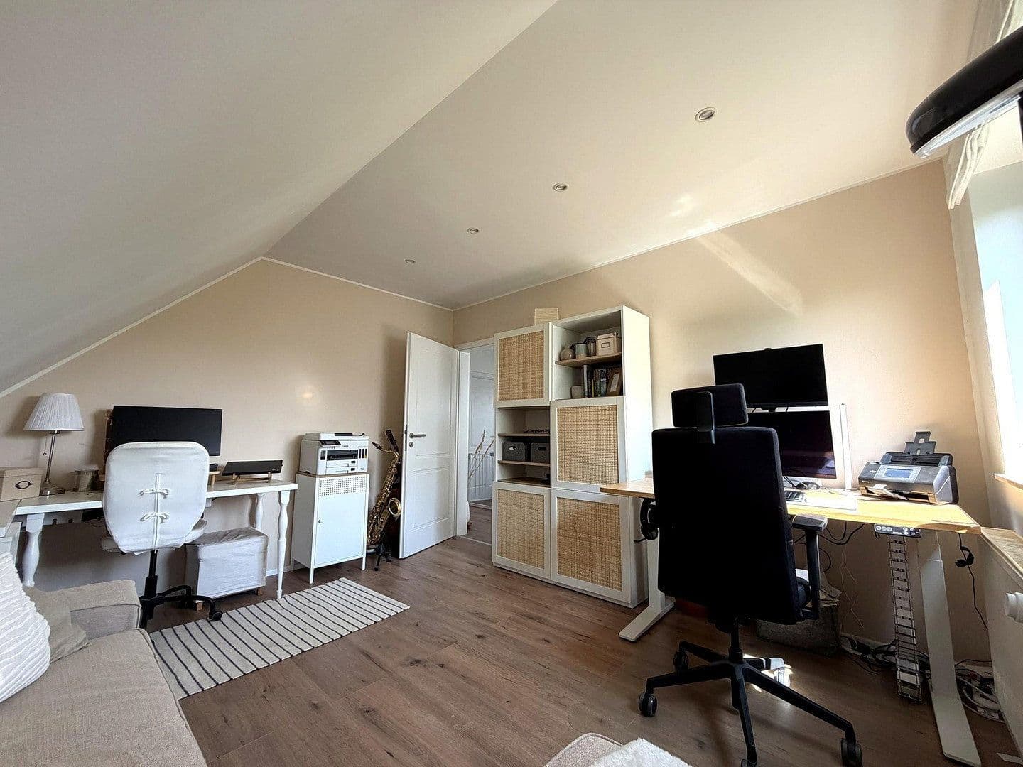 Prodej domu 116 m², pozemek 700 m², Habichtswald, Hessen Prodej domu 116 m², pozemek 700 m², Habichtswald, Hessen