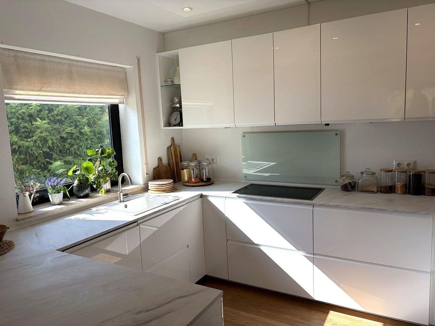 Prodej domu 116 m², pozemek 700 m², Habichtswald, Hessen Prodej domu 116 m², pozemek 700 m², Habichtswald, Hessen