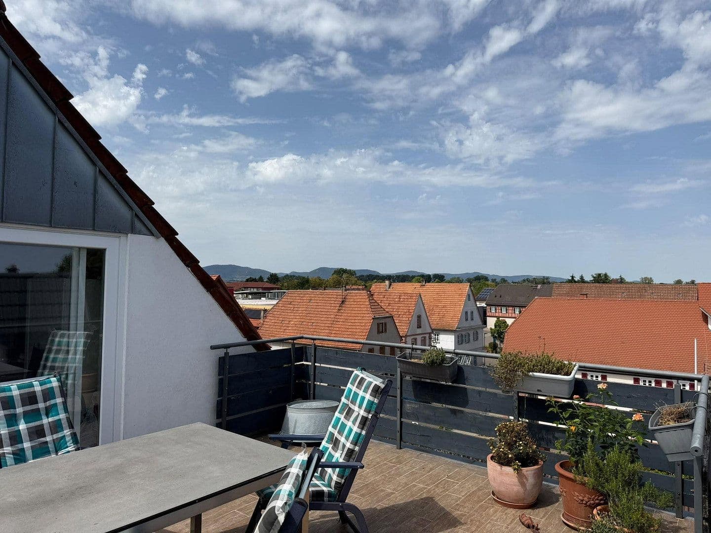 Prodej bytu 6+1 170 m², Offenbach an der Queich, Porýní-Falc Prodej bytu 6+1 170 m², Offenbach an der Queich, Porýní-Falc