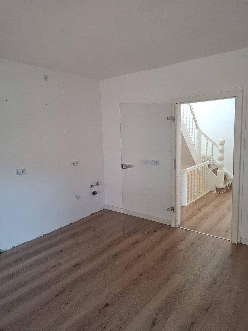 Pronájem bytu 5+1 140 m², Antilopenweg 12, Bielefeld, Severní Porýní-Vestfálsko Pronájem bytu 5+1 140 m², Antilopenweg 12, Bielefeld, Severní Porýní-Vestfálsko