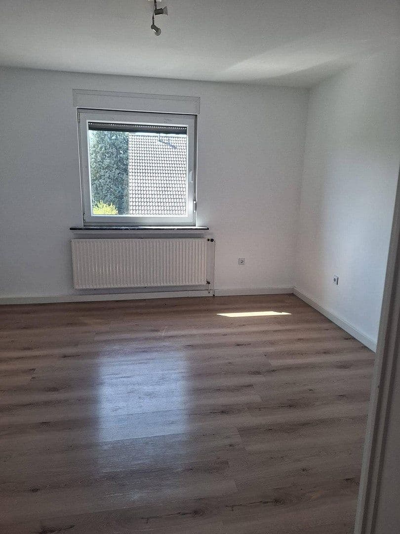 Pronájem bytu 5+1 140 m², Antilopenweg 12, Bielefeld, Severní Porýní-Vestfálsko Pronájem bytu 5+1 140 m², Antilopenweg 12, Bielefeld, Severní Porýní-Vestfálsko