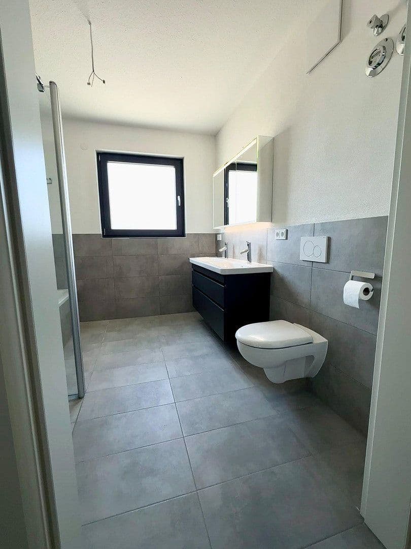Pronájem bytu 3+kk 107 m², Harthäuser Straße 18, Igersheim, Bádensko-Württembersko Pronájem bytu 3+kk 107 m², Harthäuser Straße 18, Igersheim, Bádensko-Württembersko