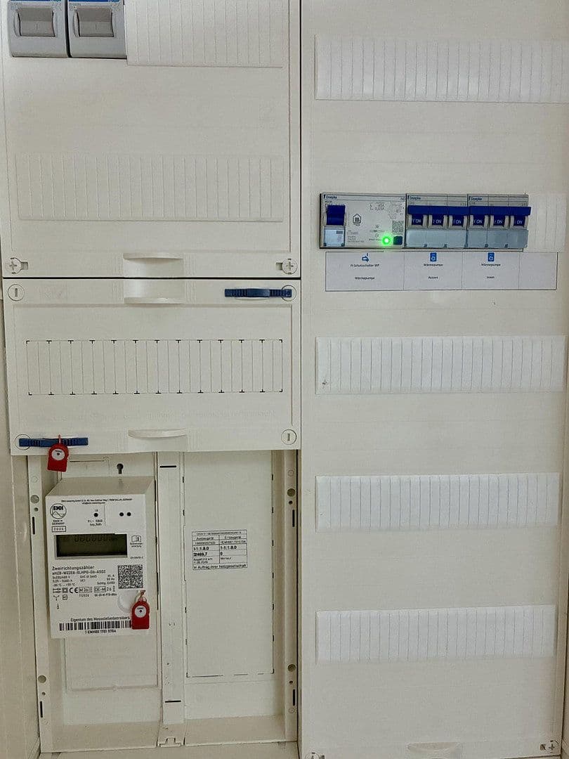 Prodej domu 163 m², pozemek 543 m², Schoppachstr.5, Rehlingen-Siersburg, Země Sársko Prodej domu 163 m², pozemek 543 m², Schoppachstr.5, Rehlingen-Siersburg, Země Sársko
