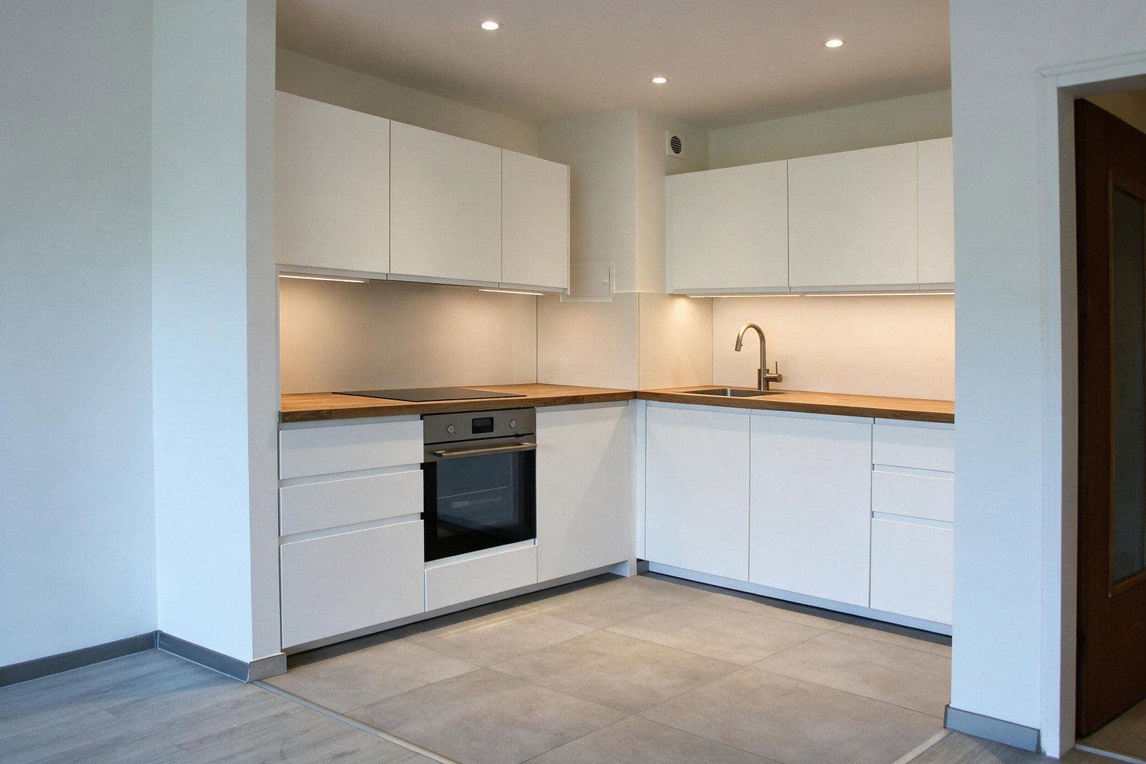 Pronájem bytu 1+kk 48 m², Landsberger Straße 427, München, Bavorsko Pronájem bytu 1+kk 48 m², Landsberger Straße 427, München, Bavorsko
