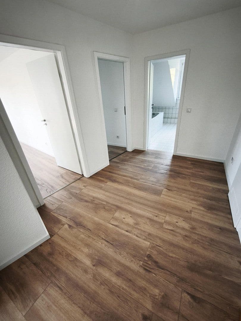 Pronájem bytu 2+1 58 m², Viehhofstraße 55, Wuppertal, Severní Porýní-Vestfálsko Pronájem bytu 2+1 58 m², Viehhofstraße 55, Wuppertal, Severní Porýní-Vestfálsko