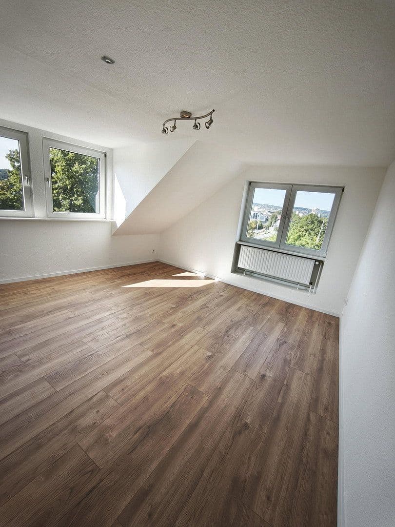 Pronájem bytu 2+1 58 m², Viehhofstraße 55, Wuppertal, Severní Porýní-Vestfálsko Pronájem bytu 2+1 58 m², Viehhofstraße 55, Wuppertal, Severní Porýní-Vestfálsko