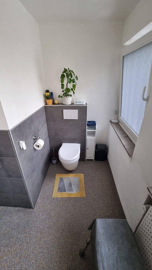 Prodej domu 252 m², pozemek 830 m², Kreuztal, Severní Porýní-Vestfálsko Prodej domu 252 m², pozemek 830 m², Kreuztal, Severní Porýní-Vestfálsko