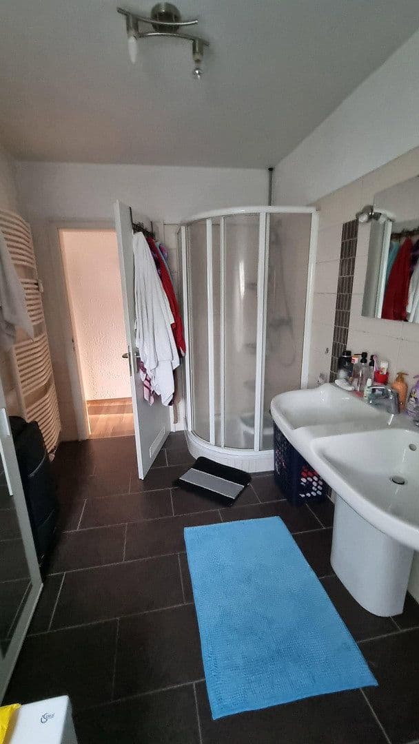 Prodej domu 252 m², pozemek 830 m², Kreuztal, Severní Porýní-Vestfálsko Prodej domu 252 m², pozemek 830 m², Kreuztal, Severní Porýní-Vestfálsko