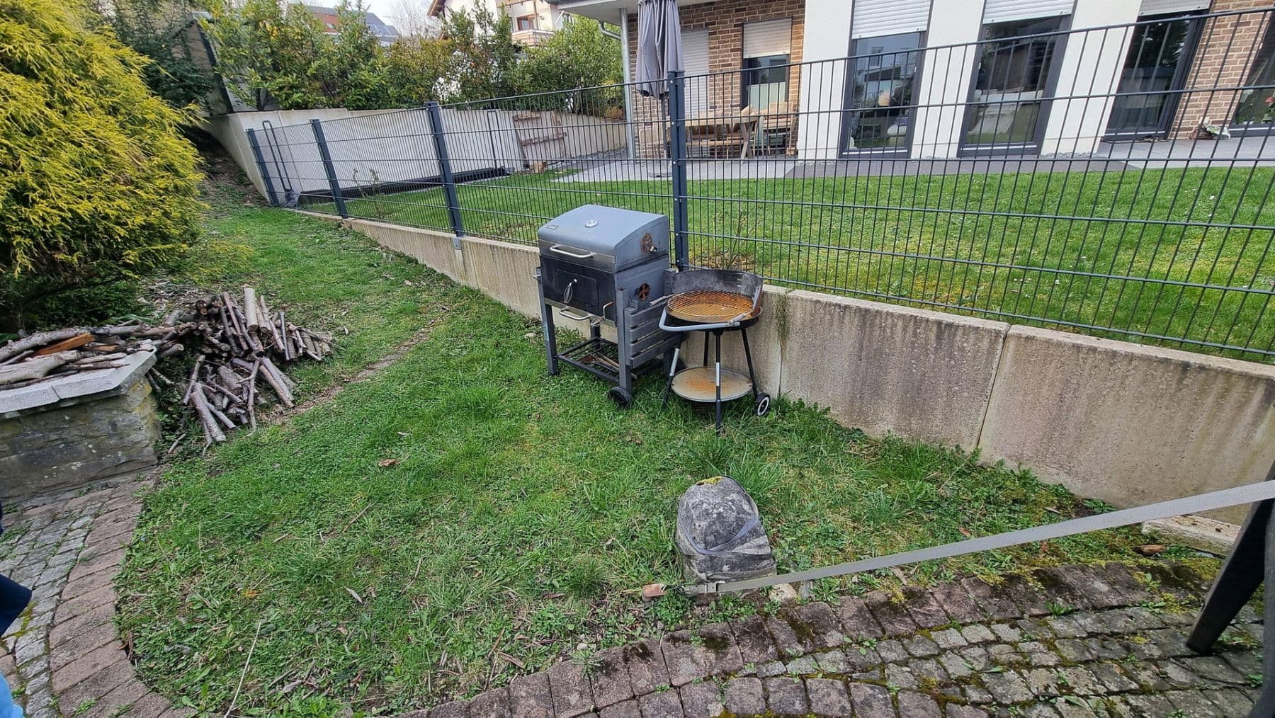 Prodej domu 252 m², pozemek 830 m², Kreuztal, Severní Porýní-Vestfálsko Prodej domu 252 m², pozemek 830 m², Kreuztal, Severní Porýní-Vestfálsko