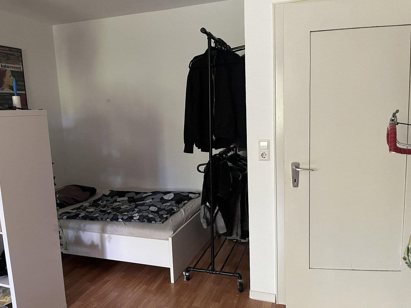 Pronájem bytu 1+1 35 m², Graf-Rhena-Straße 24a, Karlsruhe, Bádensko-Württembersko Pronájem bytu 1+1 35 m², Graf-Rhena-Straße 24a, Karlsruhe, Bádensko-Württembersko