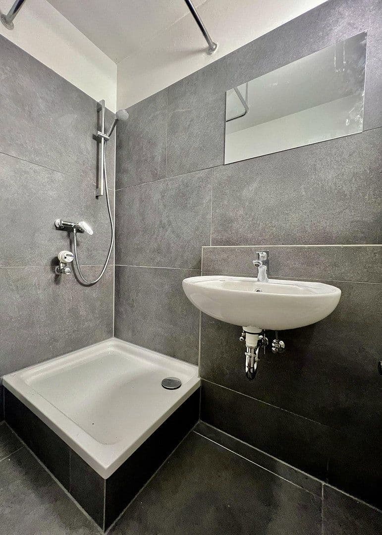 Prodej bytu 1+1 22 m², Saarbrücken, Země Sársko Prodej bytu 1+1 22 m², Saarbrücken, Země Sársko