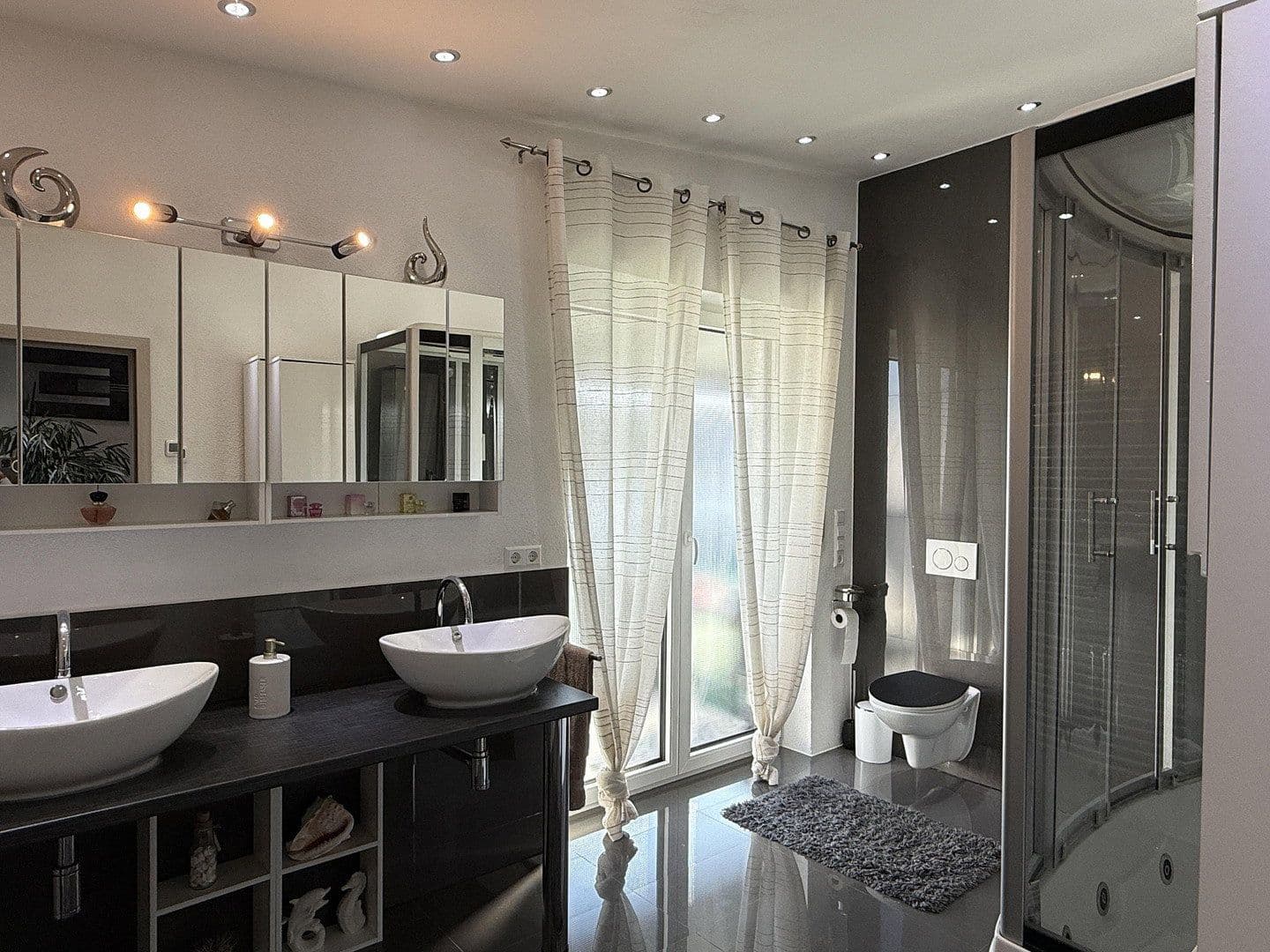Prodej domu 160 m², pozemek 769 m², Rot am See, Bádensko-Württembersko Prodej domu 160 m², pozemek 769 m², Rot am See, Bádensko-Württembersko