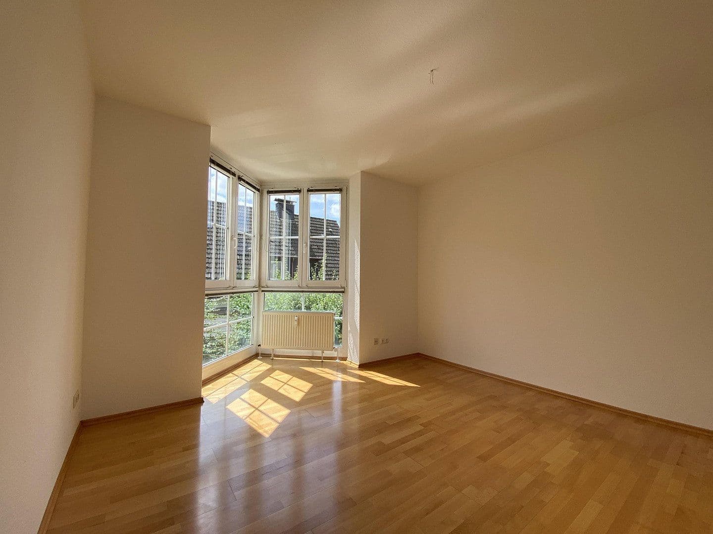 Prodej bytu 2+1 58 m², Köln, Severní Porýní-Vestfálsko Prodej bytu 2+1 58 m², Köln, Severní Porýní-Vestfálsko