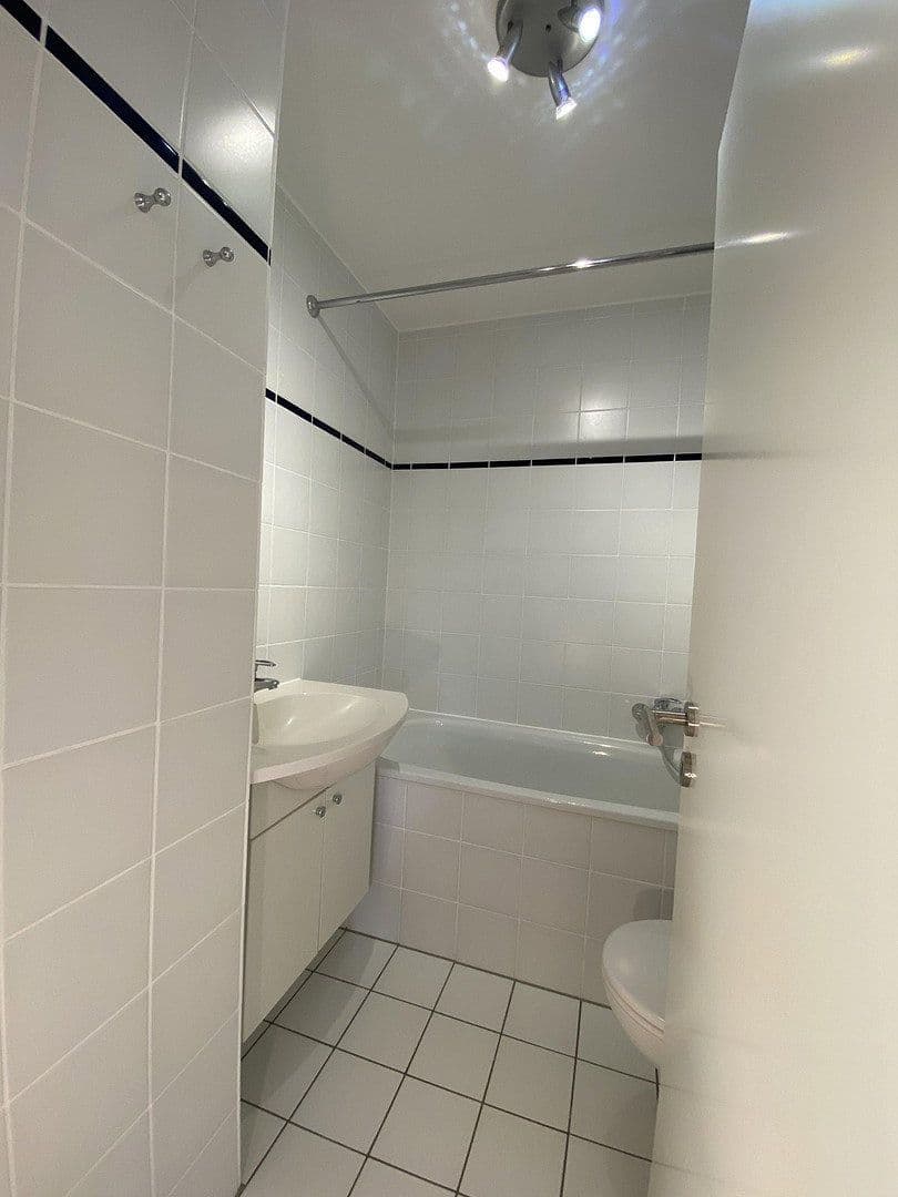 Prodej bytu 2+1 58 m², Köln, Severní Porýní-Vestfálsko Prodej bytu 2+1 58 m², Köln, Severní Porýní-Vestfálsko