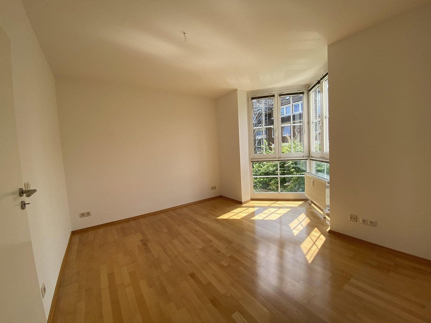 Prodej bytu 2+1 58 m², Köln, Severní Porýní-Vestfálsko Prodej bytu 2+1 58 m², Köln, Severní Porýní-Vestfálsko