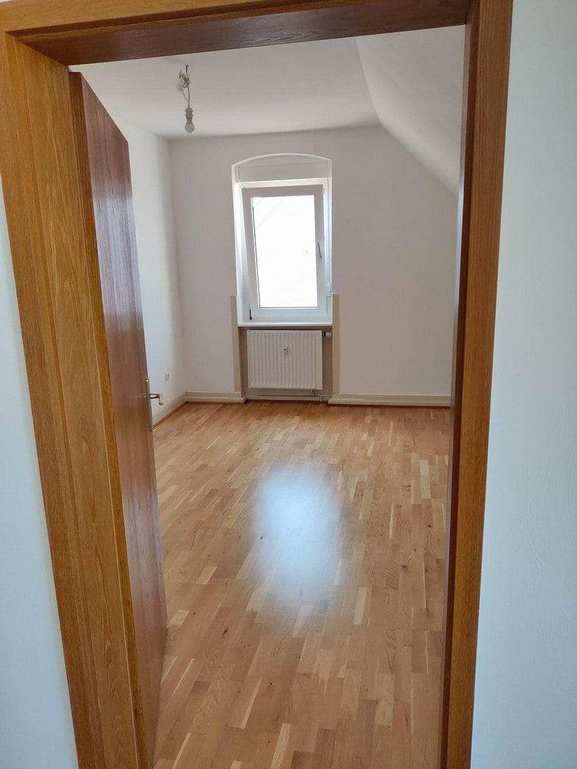 Pronájem bytu 4+1 95 m², Mannheim, Bádensko-Württembersko Pronájem bytu 4+1 95 m², Mannheim, Bádensko-Württembersko