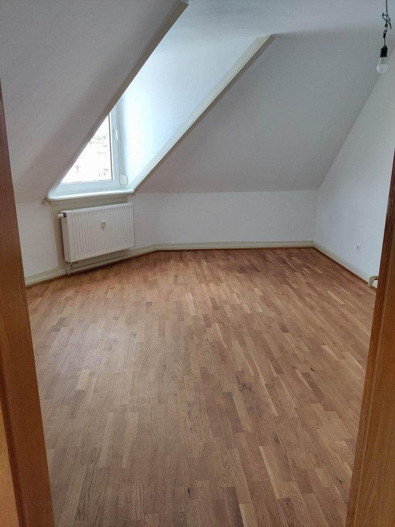Pronájem bytu 4+1 95 m², Mannheim, Bádensko-Württembersko Pronájem bytu 4+1 95 m², Mannheim, Bádensko-Württembersko
