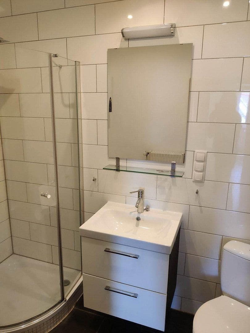 Pronájem bytu 4+1 95 m², Mannheim, Bádensko-Württembersko Pronájem bytu 4+1 95 m², Mannheim, Bádensko-Württembersko