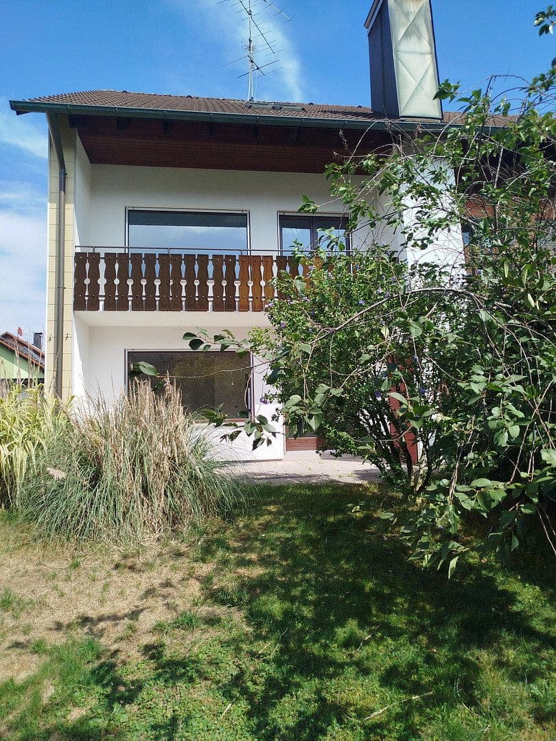 Prodej domu 150 m², pozemek 271 m², Emmering, Bavorsko Prodej domu 150 m², pozemek 271 m², Emmering, Bavorsko