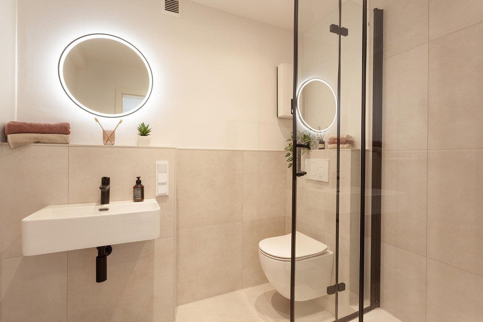 Prodej bytu 3+1 69 m², Mülheim an der Ruhr, Severní Porýní-Vestfálsko Prodej bytu 3+1 69 m², Mülheim an der Ruhr, Severní Porýní-Vestfálsko