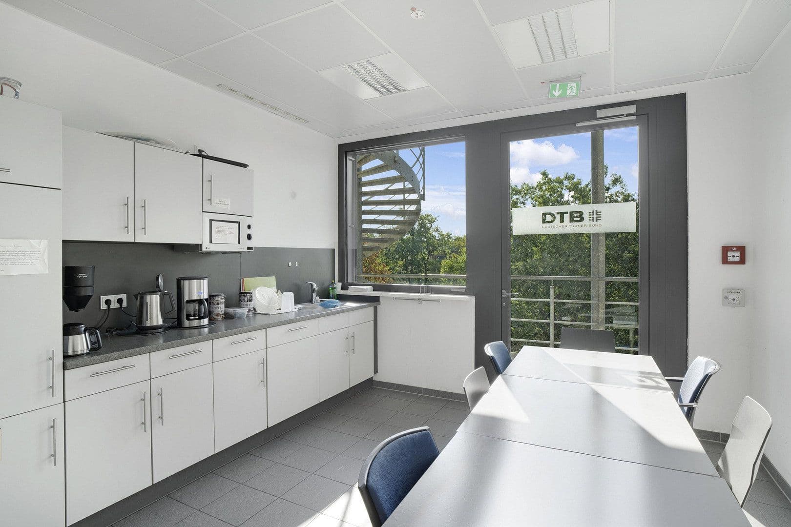 Pronájem kanceláře 1.160 m², Otto-Fleck-Schneise 8, Frankfurt am Main, Hessen Pronájem kanceláře 1.160 m², Otto-Fleck-Schneise 8, Frankfurt am Main, Hessen