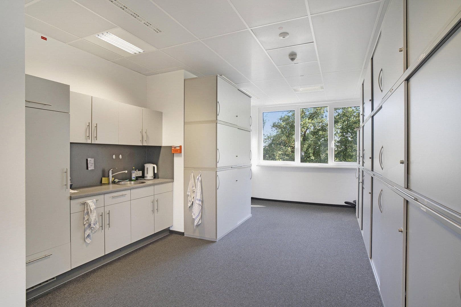 Pronájem kanceláře 1.160 m², Otto-Fleck-Schneise 8, Frankfurt am Main, Hessen Pronájem kanceláře 1.160 m², Otto-Fleck-Schneise 8, Frankfurt am Main, Hessen