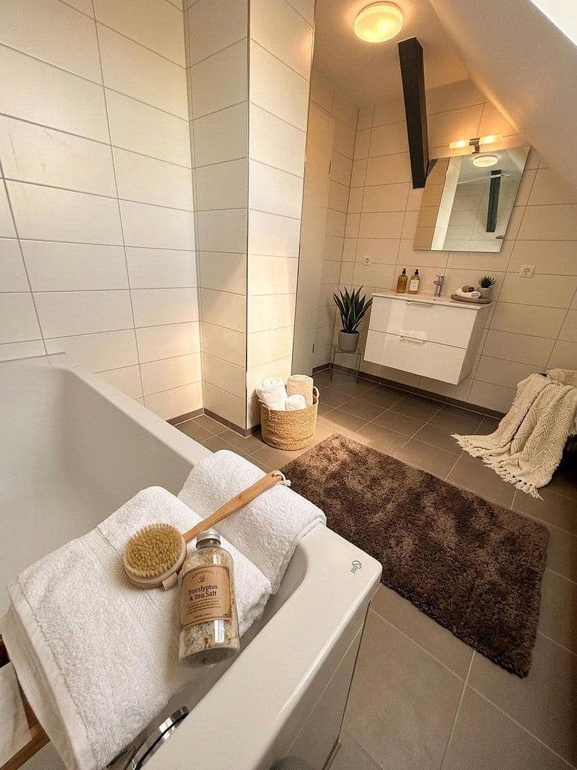Pronájem bytu 2+1 48 m², Kirchstraße 33, Dessau-Roßlau, Sasko-Anhaltsko Pronájem bytu 2+1 48 m², Kirchstraße 33, Dessau-Roßlau, Sasko-Anhaltsko