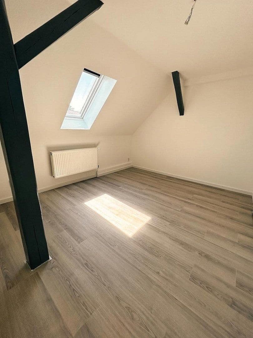 Pronájem bytu 2+1 48 m², Kirchstraße 33, Dessau-Roßlau, Sasko-Anhaltsko Pronájem bytu 2+1 48 m², Kirchstraße 33, Dessau-Roßlau, Sasko-Anhaltsko