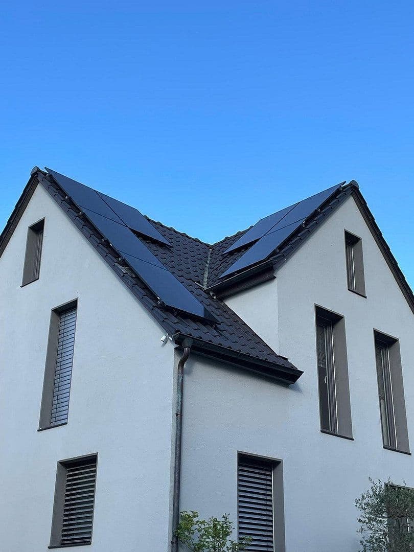 Prodej domu 227 m², pozemek 327 m², Kreuzhaldenstraße 47, Stuttgart, Bádensko-Württembersko Prodej domu 227 m², pozemek 327 m², Kreuzhaldenstraße 47, Stuttgart, Bádensko-Württembersko
