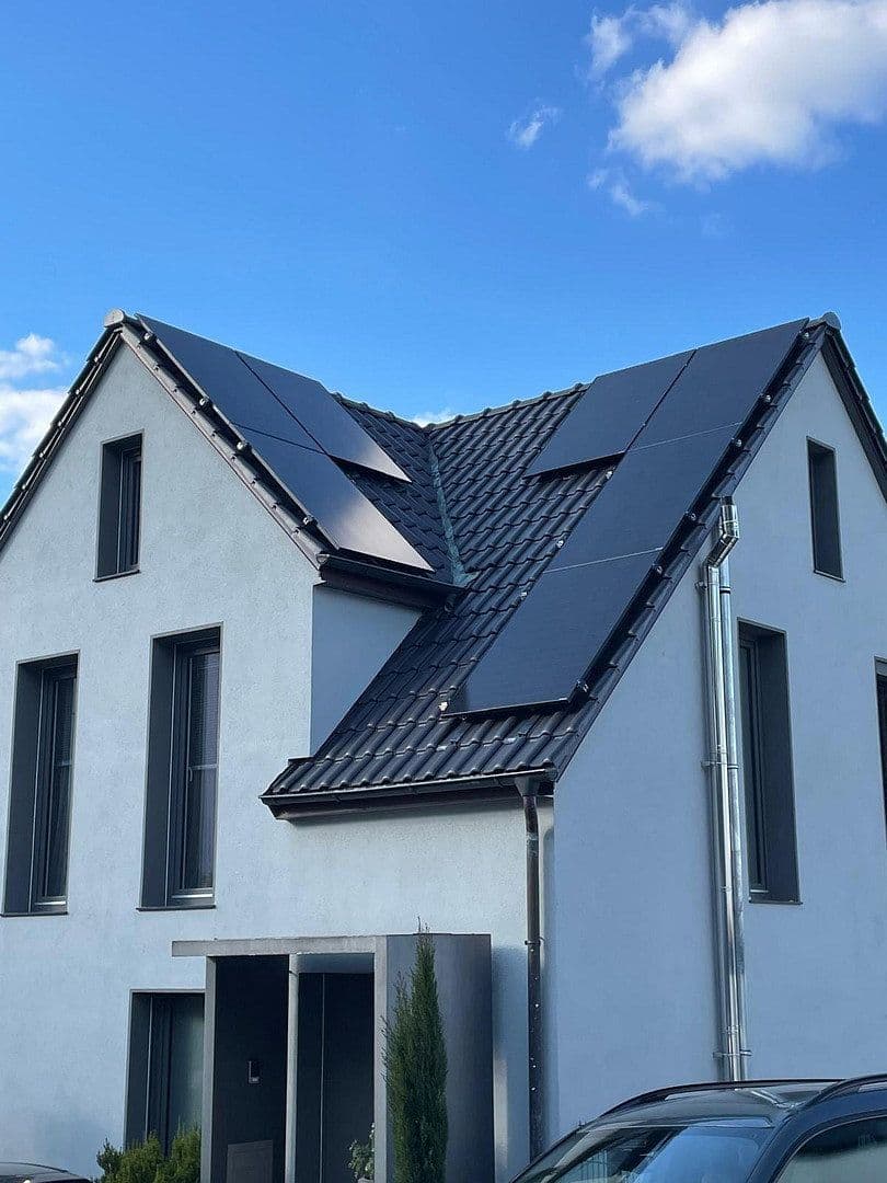 Prodej domu 227 m², pozemek 327 m², Kreuzhaldenstraße 47, Stuttgart, Bádensko-Württembersko Prodej domu 227 m², pozemek 327 m², Kreuzhaldenstraße 47, Stuttgart, Bádensko-Württembersko