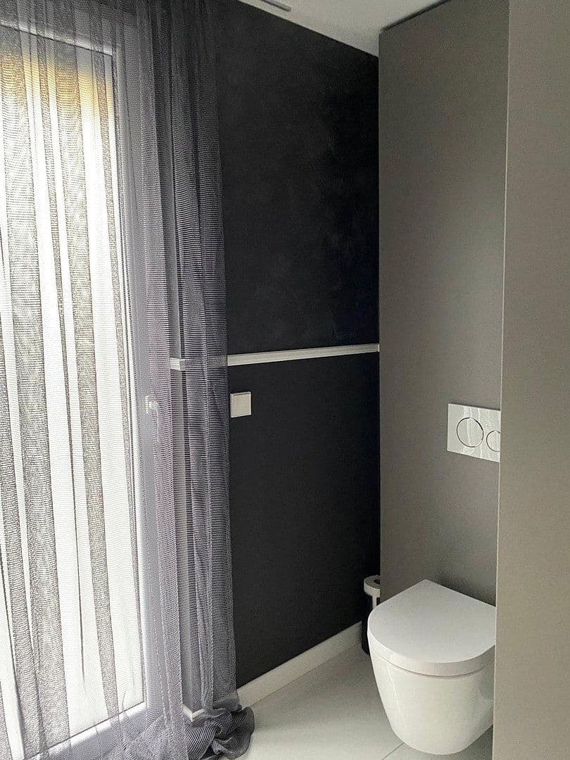 Prodej domu 227 m², pozemek 327 m², Kreuzhaldenstraße 47, Stuttgart, Bádensko-Württembersko Prodej domu 227 m², pozemek 327 m², Kreuzhaldenstraße 47, Stuttgart, Bádensko-Württembersko