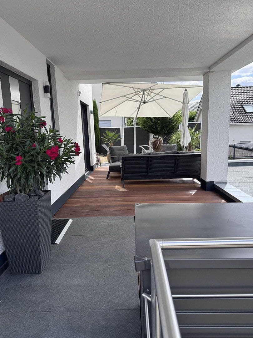 Prodej domu 127 m², pozemek 376 m², Saulheim, Porýní-Falc Prodej domu 127 m², pozemek 376 m², Saulheim, Porýní-Falc