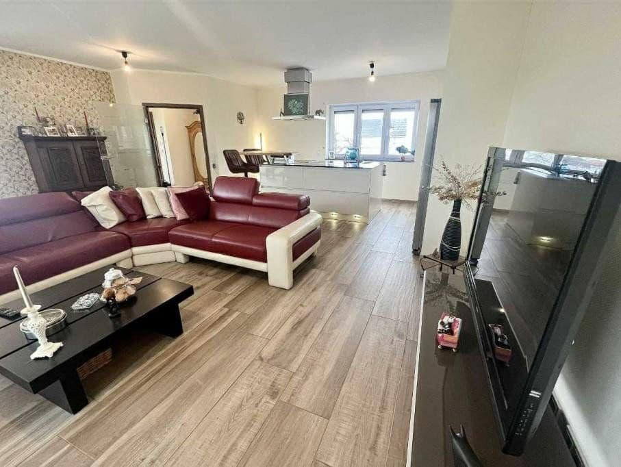 Prodej domu 127 m², pozemek 376 m², Saulheim, Porýní-Falc Prodej domu 127 m², pozemek 376 m², Saulheim, Porýní-Falc