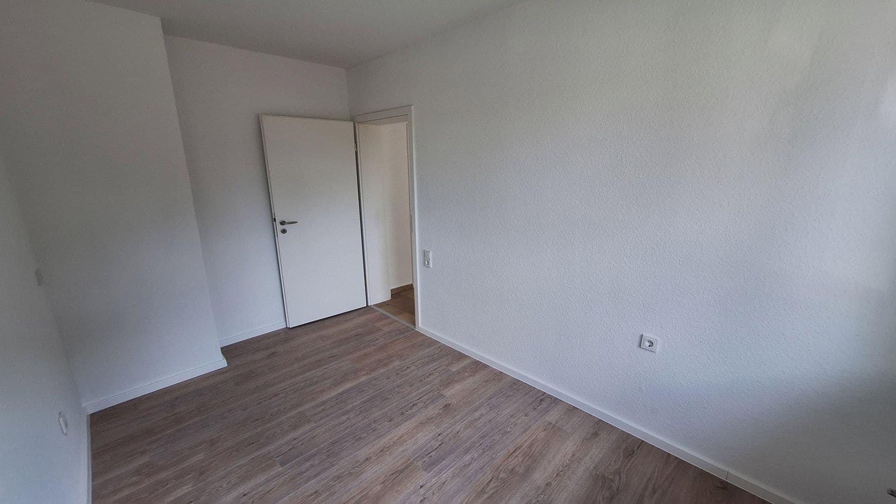 Pronájem domu 96 m², pozemek 399 m², Dormagen, Severní Porýní-Vestfálsko Pronájem domu 96 m², pozemek 399 m², Dormagen, Severní Porýní-Vestfálsko