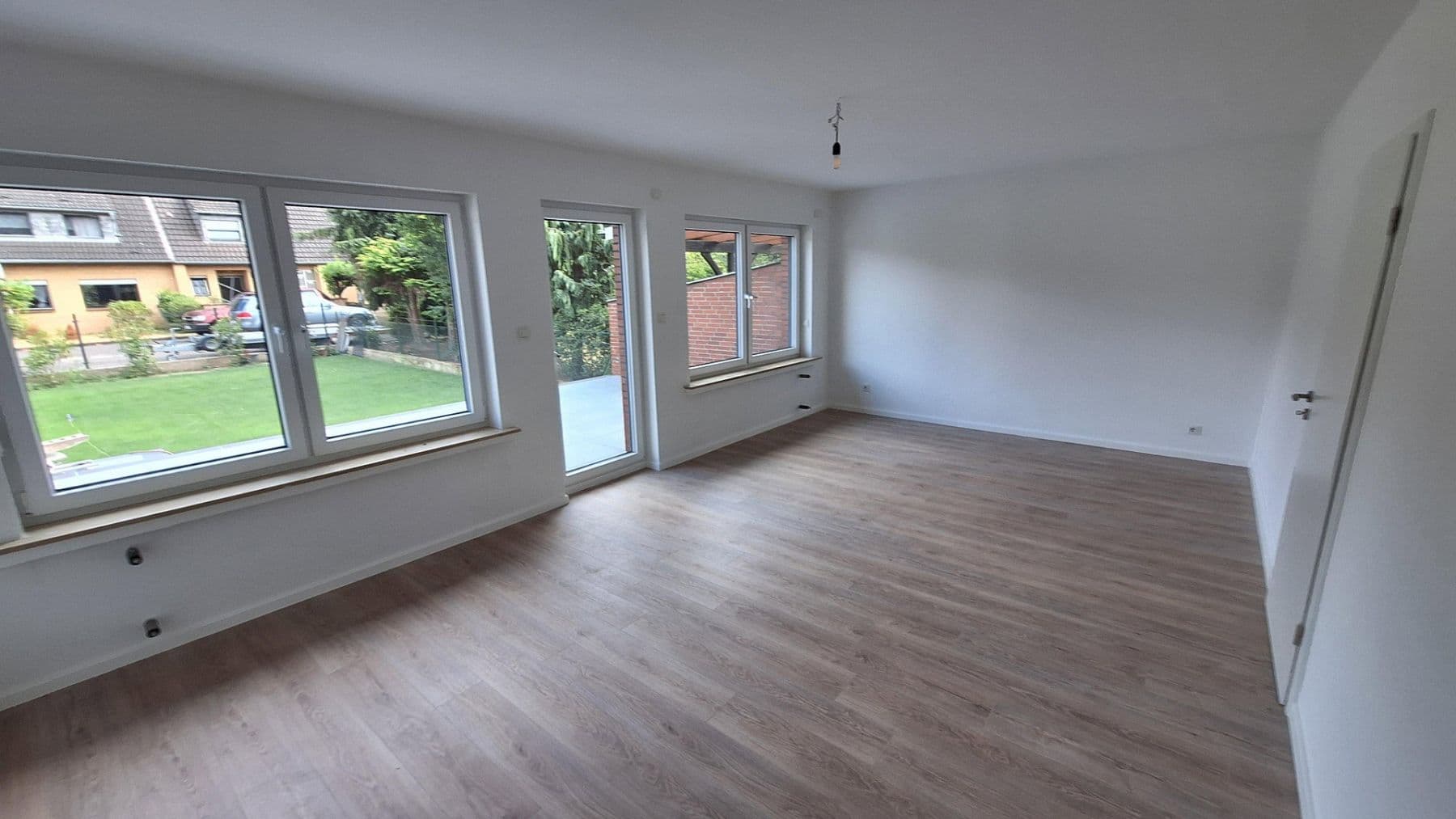 Pronájem domu 96 m², pozemek 399 m², Dormagen, Severní Porýní-Vestfálsko Pronájem domu 96 m², pozemek 399 m², Dormagen, Severní Porýní-Vestfálsko