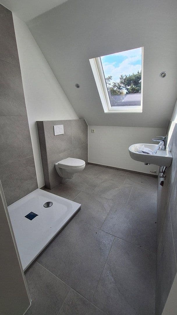 Pronájem domu 96 m², pozemek 399 m², Dormagen, Severní Porýní-Vestfálsko Pronájem domu 96 m², pozemek 399 m², Dormagen, Severní Porýní-Vestfálsko