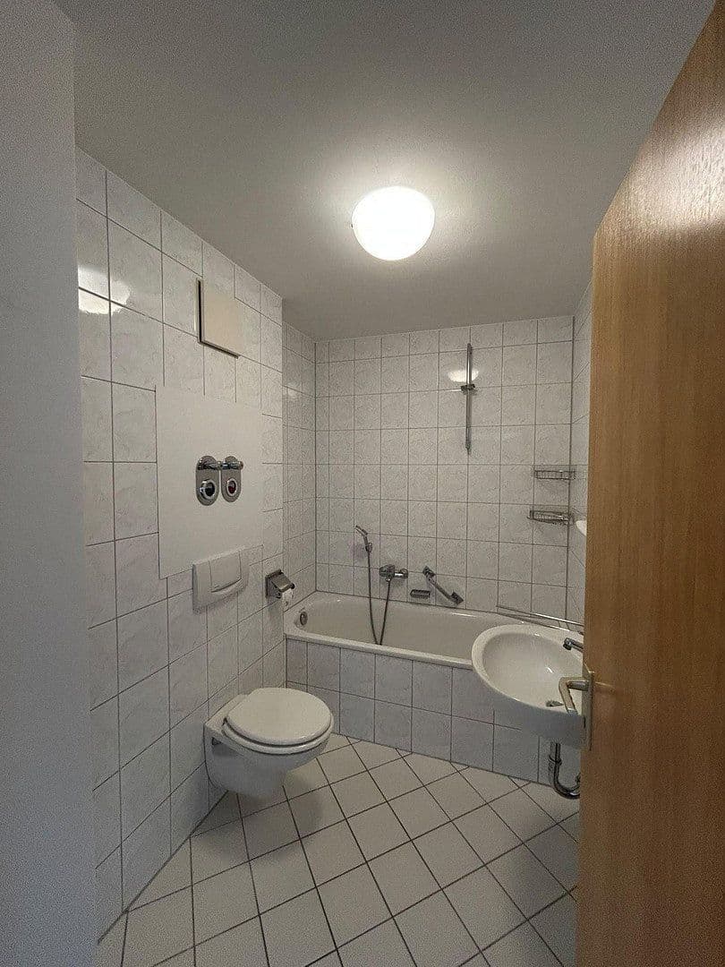 Pronájem bytu 2+1 50 m², Helga-Barth-Str. 7, Bretten, Bádensko-Württembersko Pronájem bytu 2+1 50 m², Helga-Barth-Str. 7, Bretten, Bádensko-Württembersko