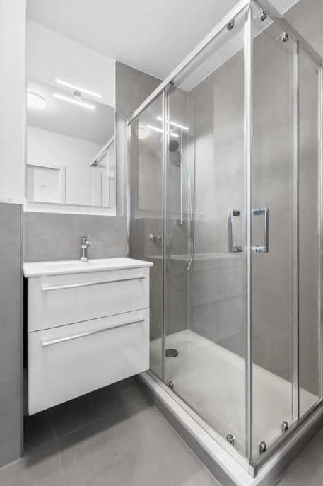 Pronájem bytu 1+1 12 m², Thomas-Mann-Straße 1, Frankfurt, Hessen Pronájem bytu 1+1 12 m², Thomas-Mann-Straße 1, Frankfurt, Hessen