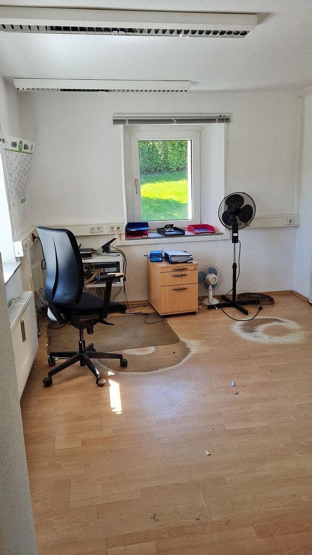 Prodej domu 287 m², pozemek 4.073 m², Velbert, Severní Porýní-Vestfálsko Prodej domu 287 m², pozemek 4.073 m², Velbert, Severní Porýní-Vestfálsko