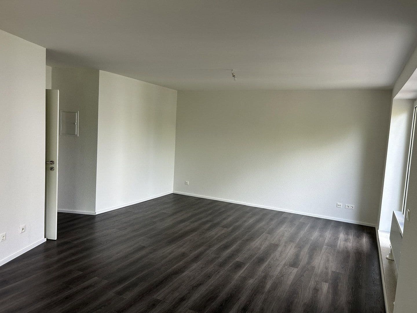 Prodej bytu 2+1 61 m², Sibeliusweg 22, Hannover, Dolní Sasko Prodej bytu 2+1 61 m², Sibeliusweg 22, Hannover, Dolní Sasko