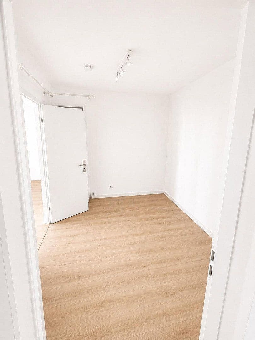 Pronájem bytu 3+1 64 m², Hechingen, Bádensko-Württembersko Pronájem bytu 3+1 64 m², Hechingen, Bádensko-Württembersko
