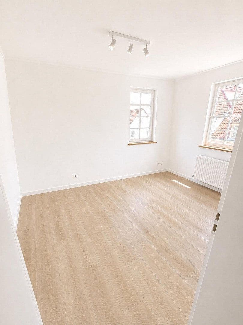 Pronájem bytu 3+1 64 m², Hechingen, Bádensko-Württembersko Pronájem bytu 3+1 64 m², Hechingen, Bádensko-Württembersko