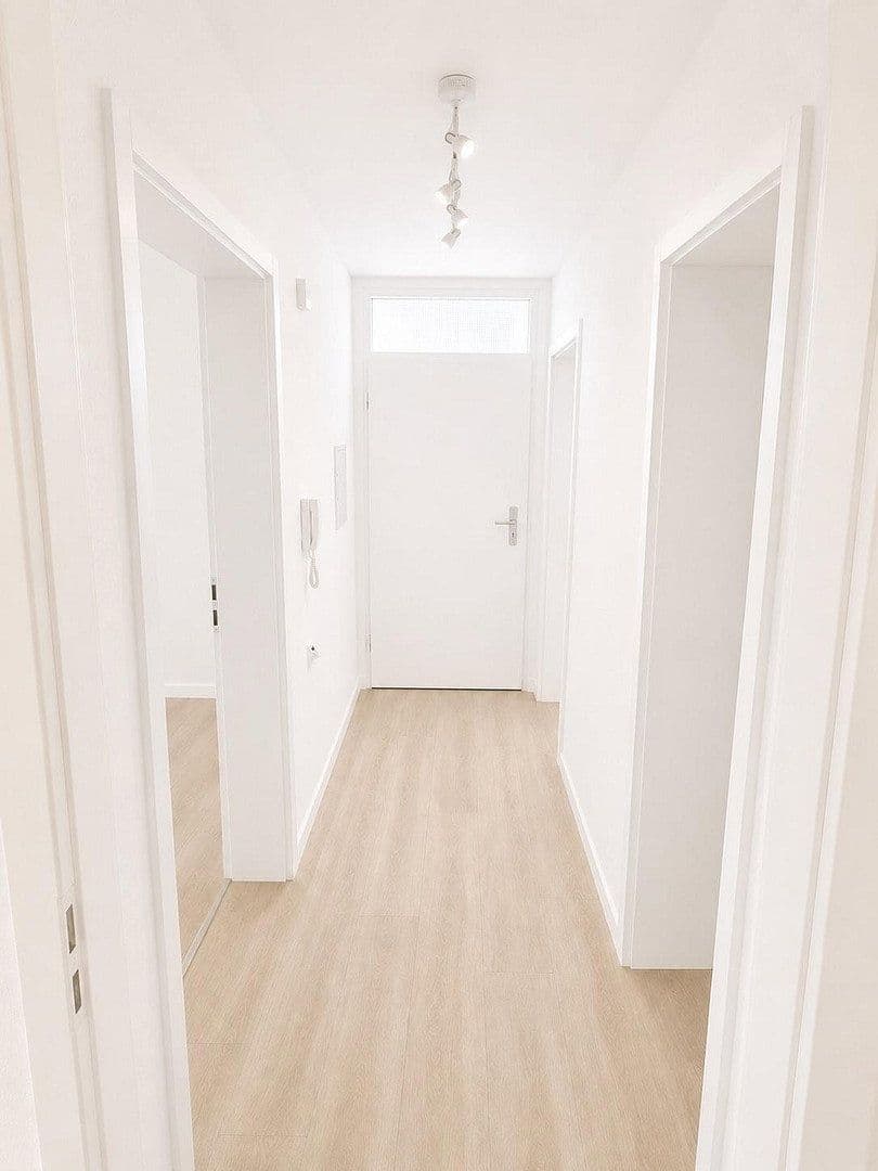 Pronájem bytu 3+1 64 m², Hechingen, Bádensko-Württembersko Pronájem bytu 3+1 64 m², Hechingen, Bádensko-Württembersko