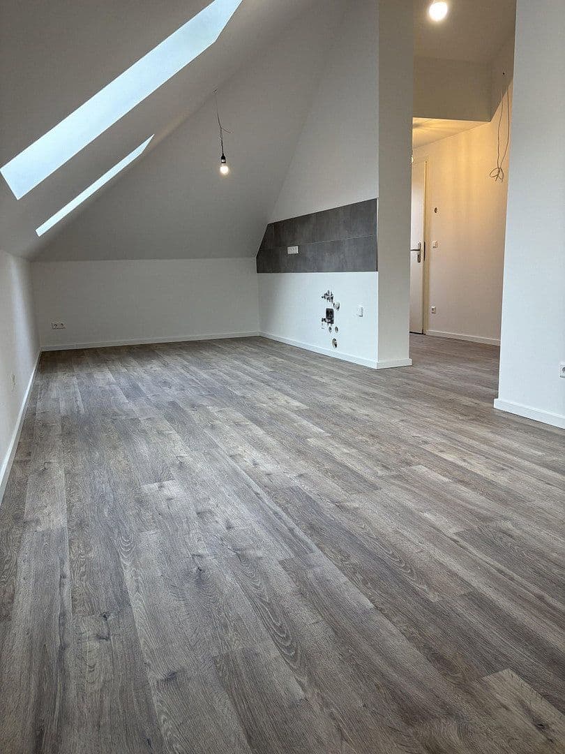 Pronájem bytu 2+1 70 m², Kienhorststraße, Berlin, Berlín Pronájem bytu 2+1 70 m², Kienhorststraße, Berlin, Berlín