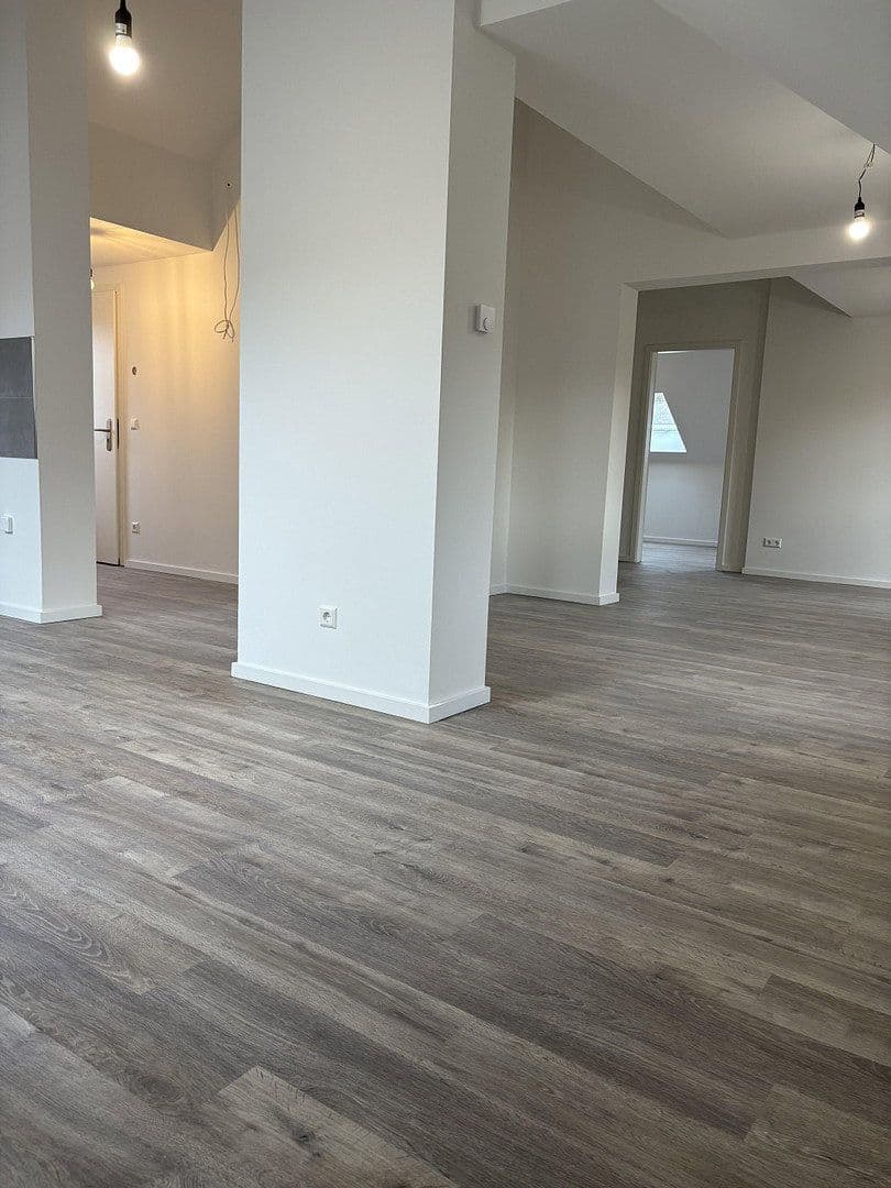 Pronájem bytu 2+1 70 m², Kienhorststraße, Berlin, Berlín Pronájem bytu 2+1 70 m², Kienhorststraße, Berlin, Berlín