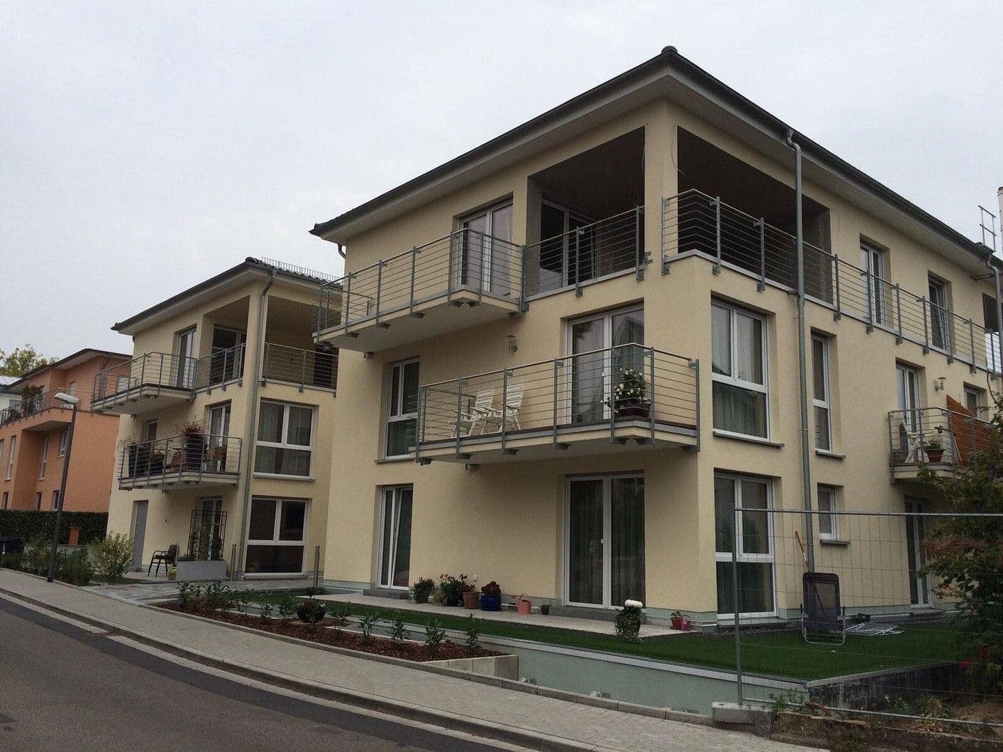 Pronájem bytu 3+1 93 m², Felsenstraße 45, Wiesbaden, Hessen Pronájem bytu 3+1 93 m², Felsenstraße 45, Wiesbaden, Hessen