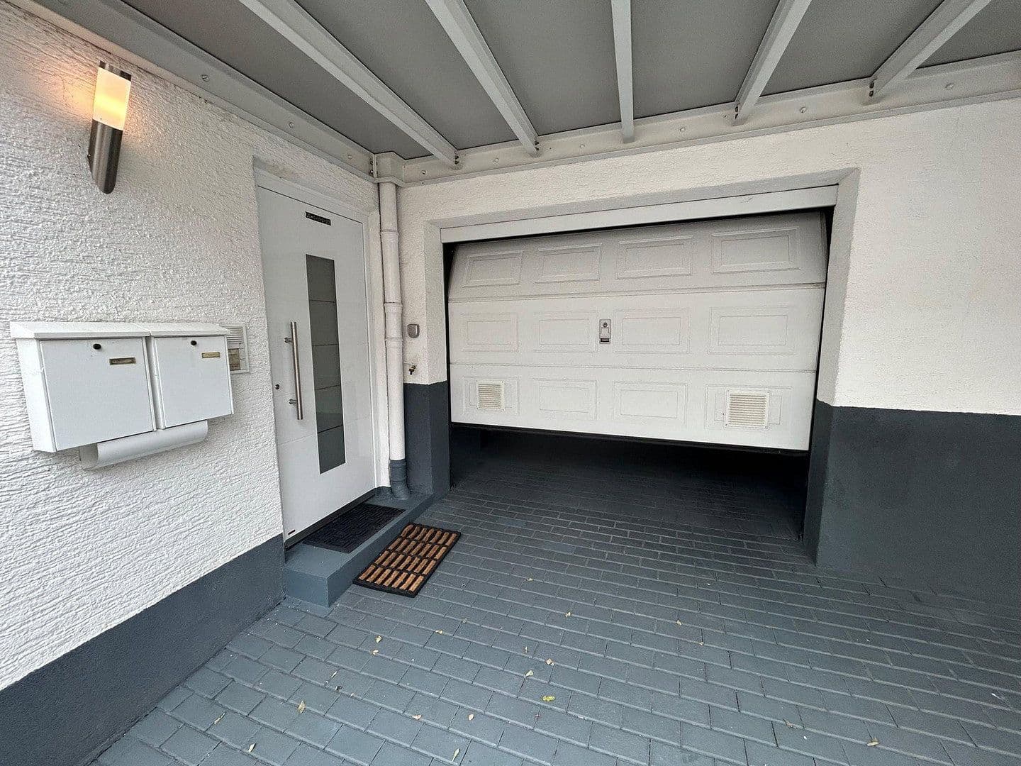 Pronájem bytu 2+kk 80 m², Schauenburgstr. 23, Dossenheim, Bádensko-Württembersko Pronájem bytu 2+kk 80 m², Schauenburgstr. 23, Dossenheim, Bádensko-Württembersko